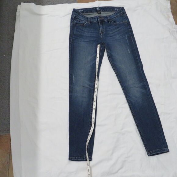 A.N.A. Cotton Blend Stretch Distressed Denim Skinny Jeans Size 27/4 Medium Wash - Picture 9 of 14